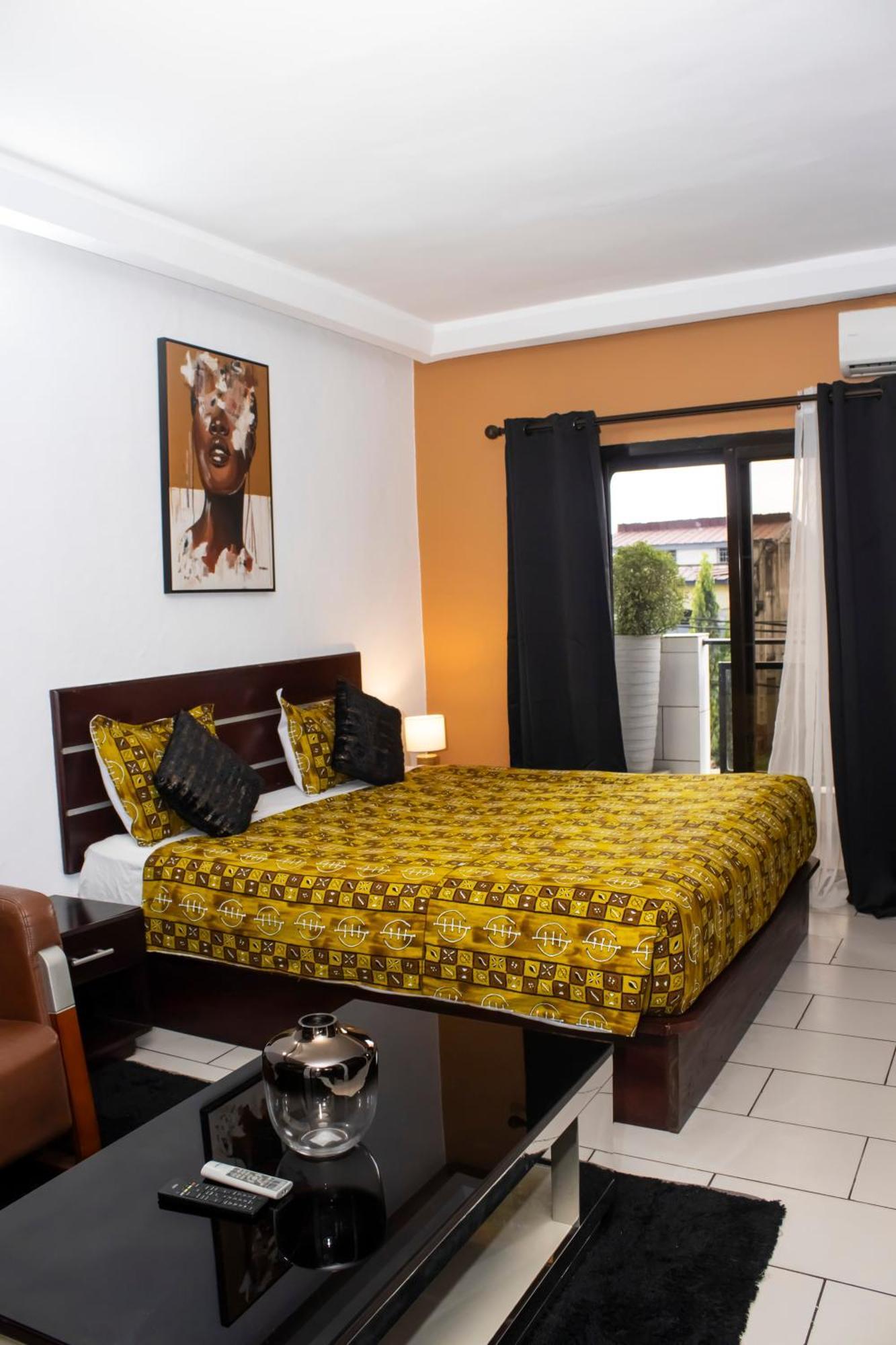 Enka Flat Hotel Abidjan Esterno foto