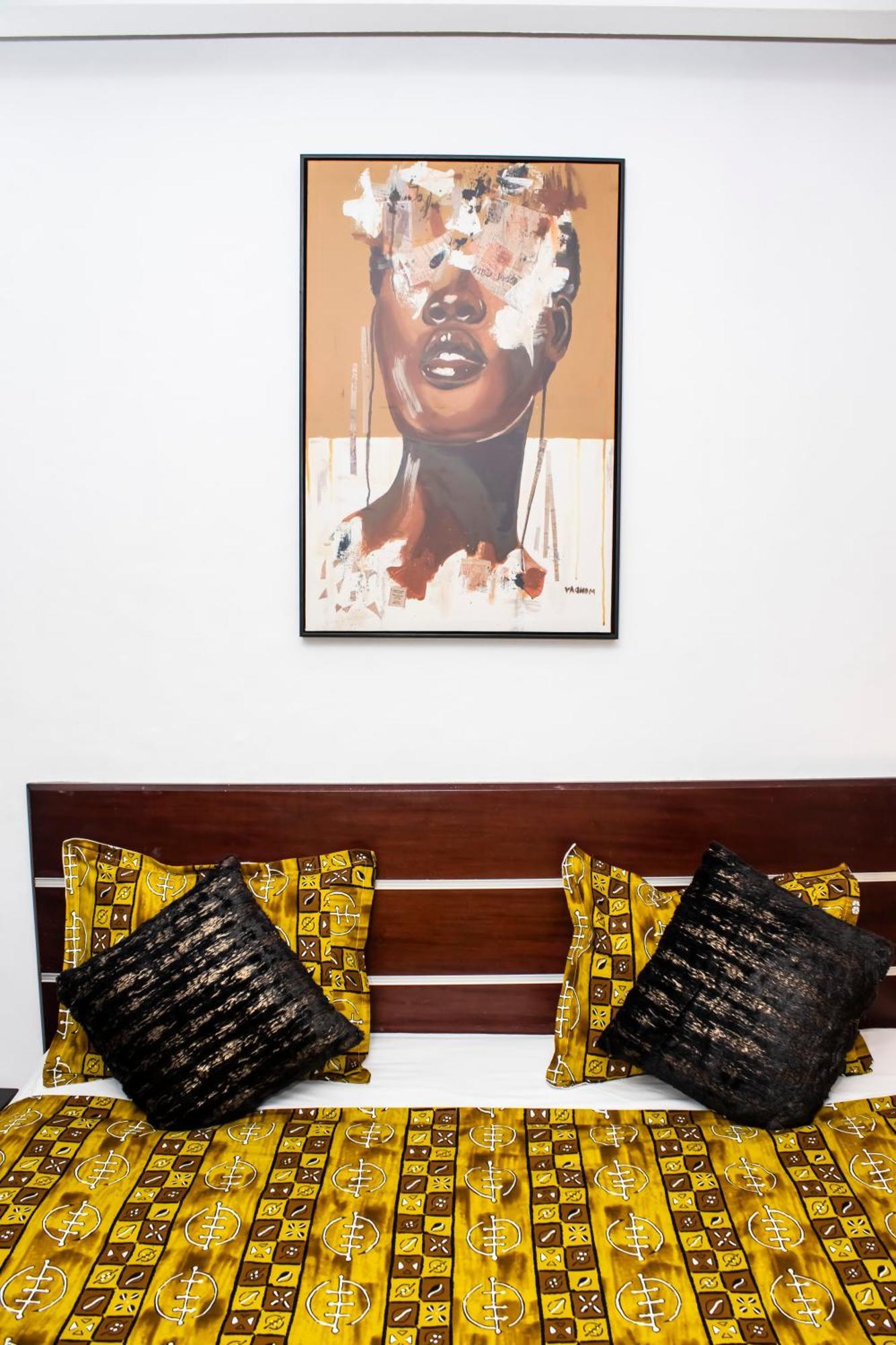 Enka Flat Hotel Abidjan Esterno foto